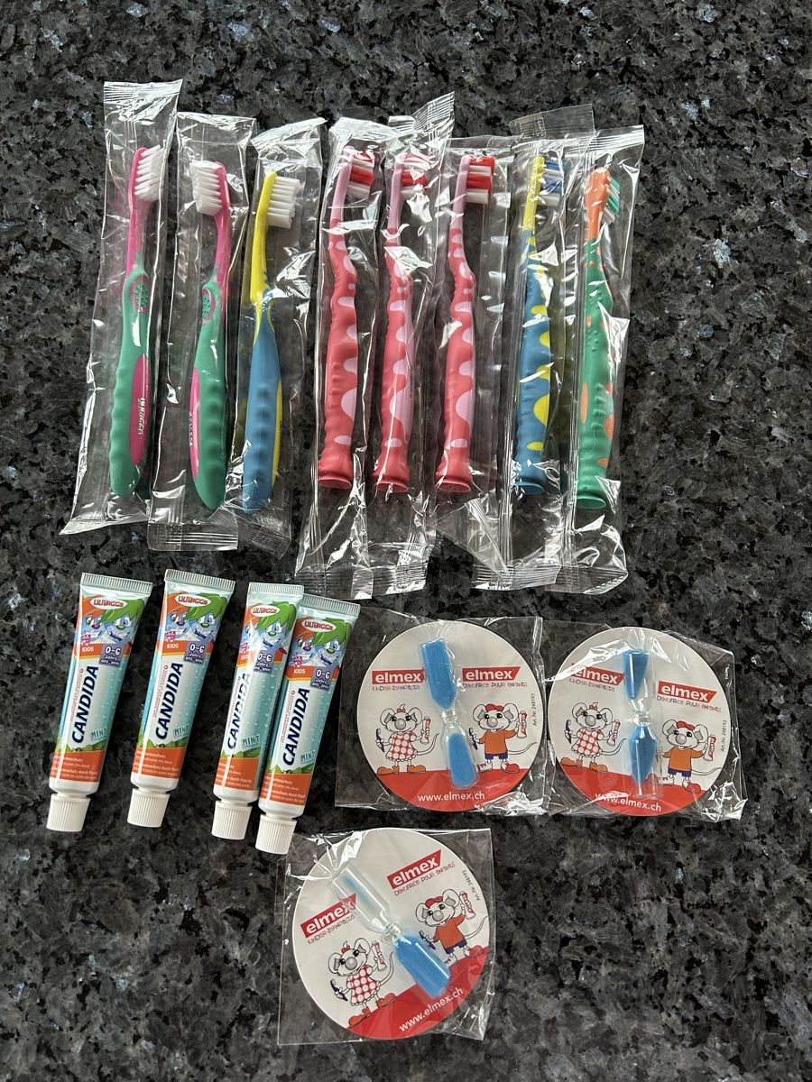 Cura dei denti: 15-teiliges Candida Kinder Zahnpflege Set – Nuovo e nell'imballaggio originale da Beatenberg venduto da buy2you