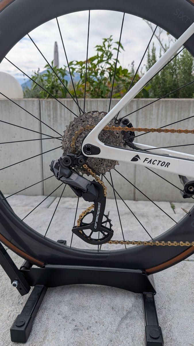 Factor Bikes Velos: Factor Ostro VAM – Gebraucht aus Bolligen von Fabolusfab