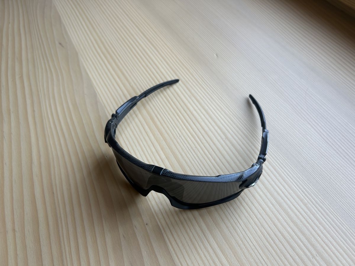 Oakley Brillen & Gläser: Oakley Sonnenbrille – Gebraucht aus Appenzell Meister. von HolderioAI 3