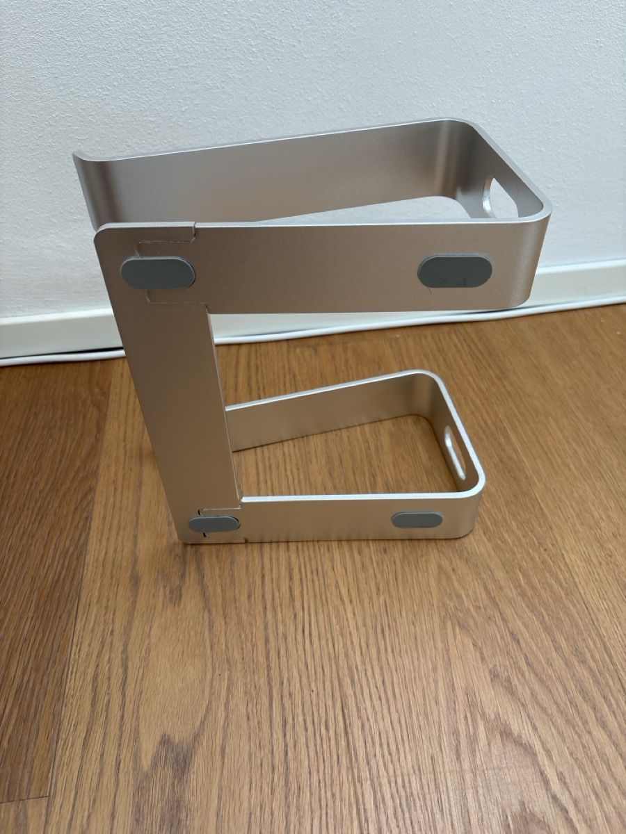 Racks & Cavalletti: Laptop Stand - Aluminium – Nuovo (secondo la descrizione) da Oberhasli venduto da ani_97f7 1