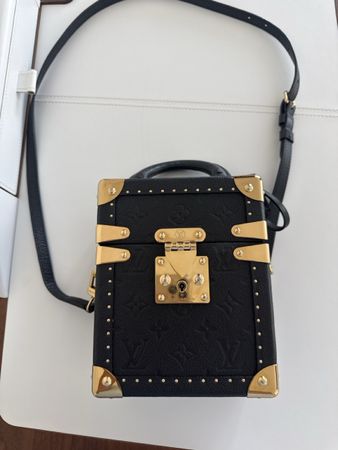 M11131 Camera Box Louis Vuitton