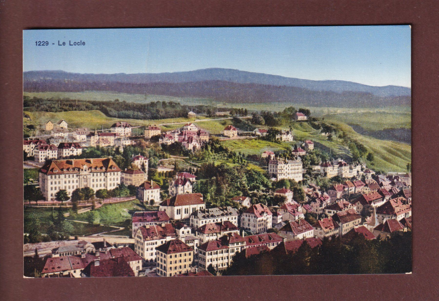 Cartoline postali: LE LOCLE - Vue partielle – Usato da Pully venduto da nicecards