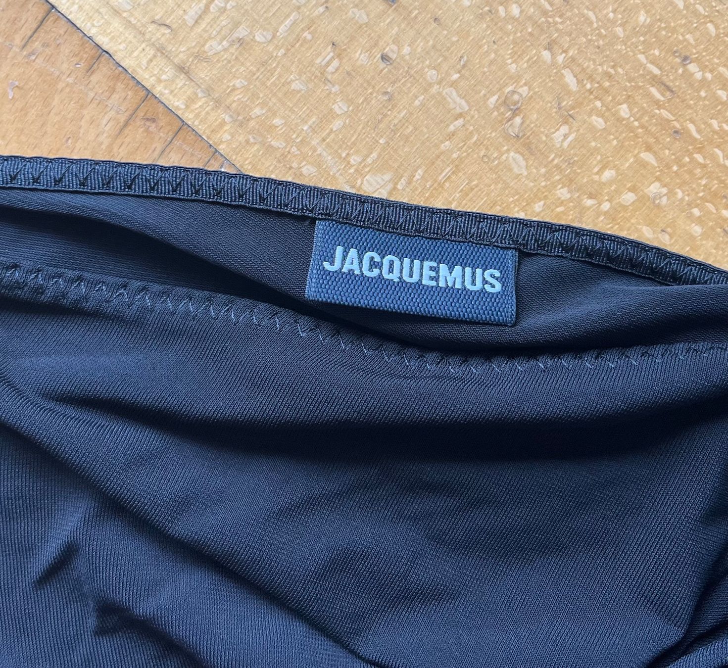 Jacquemus Gonne: Jacquemus, jupe asymétrique – Nuovo (secondo la descrizione) da Genève venduto da dachaw 3