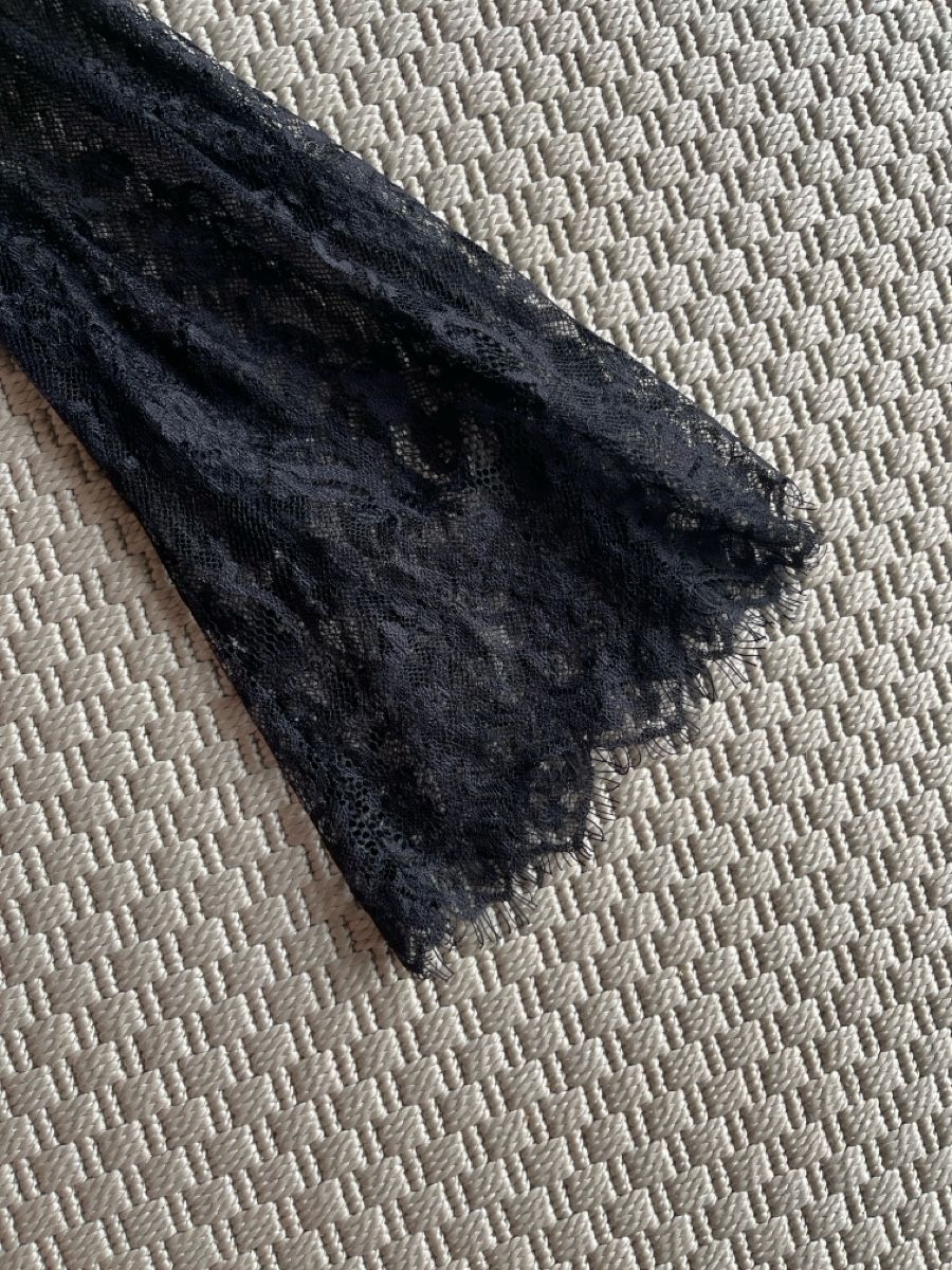 Shein Blusen: Bluse schwarz mit Spitzenärmel, Shein, ca. 38 – Gebraucht aus Solothurn von Bobesch08 5