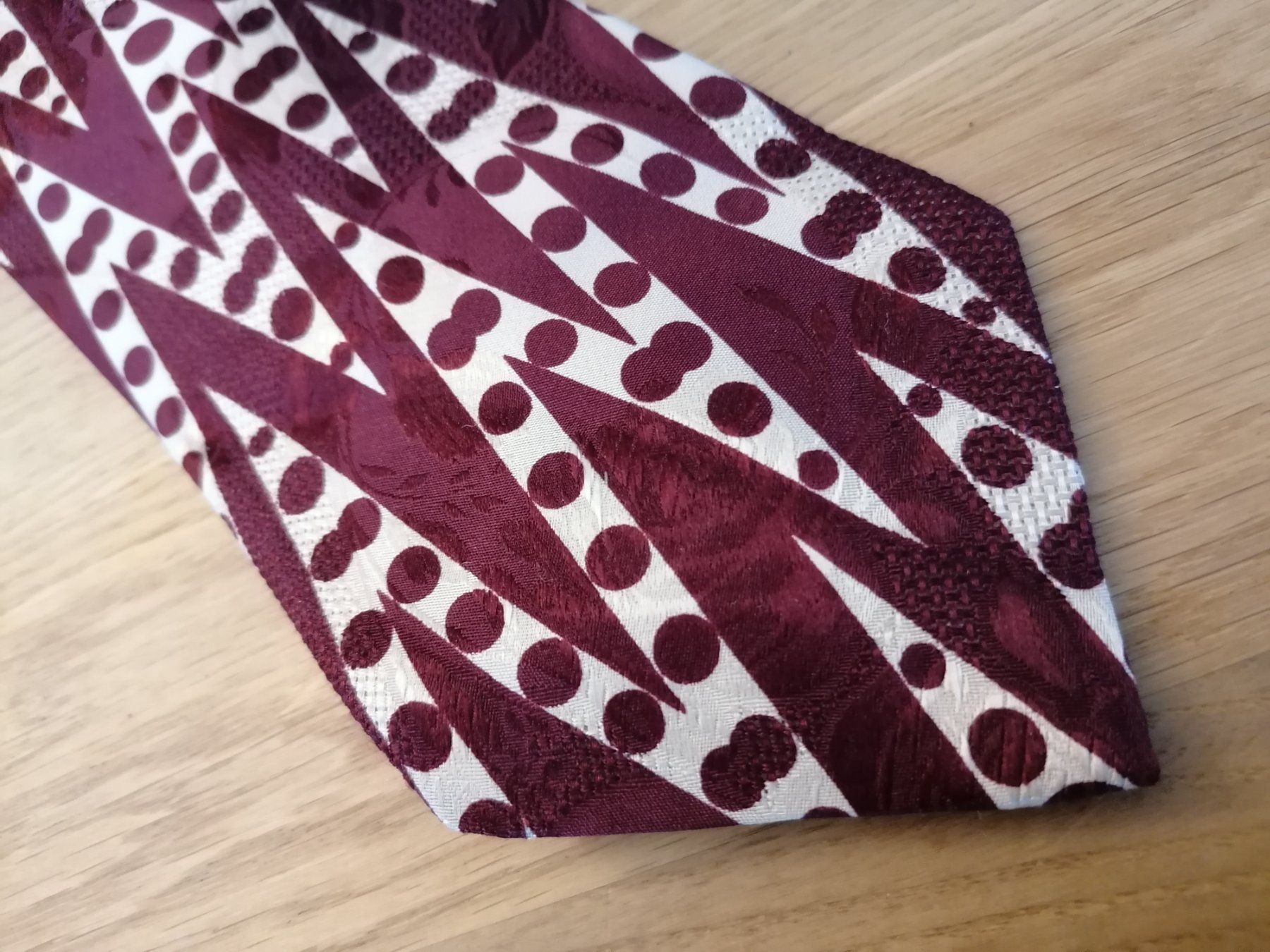 Hugo Boss Krawatten: HUGO BOSS Krawatte 100% Seide - Nr. 147 – Gebraucht aus Basel von vintagecollector