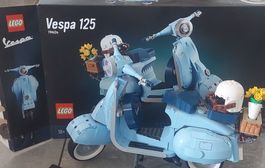LEGO Vespa 125 Modell 10298 hellblau neuwertig