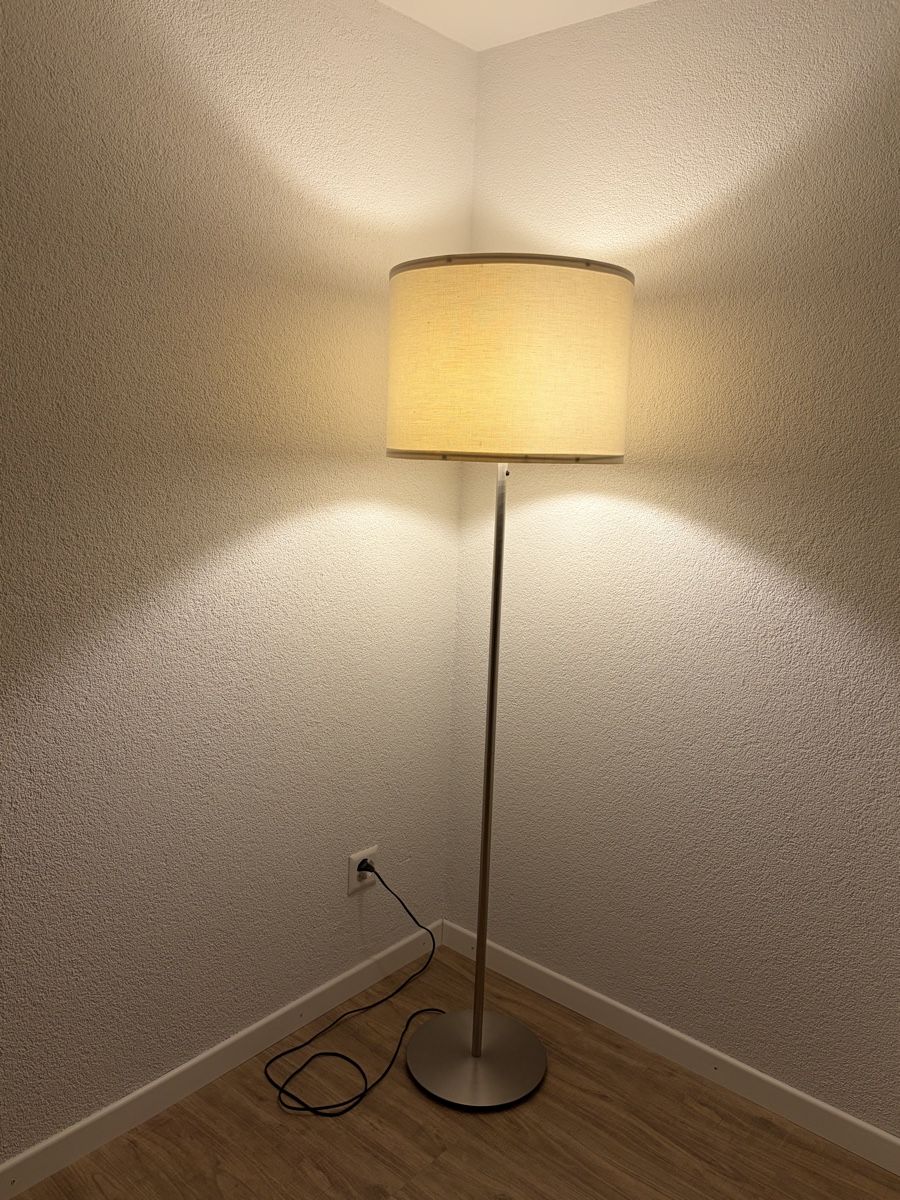 Ikea Lampade: Stehlampe Ikea – Usato da Flawil venduto da lic_d9fc