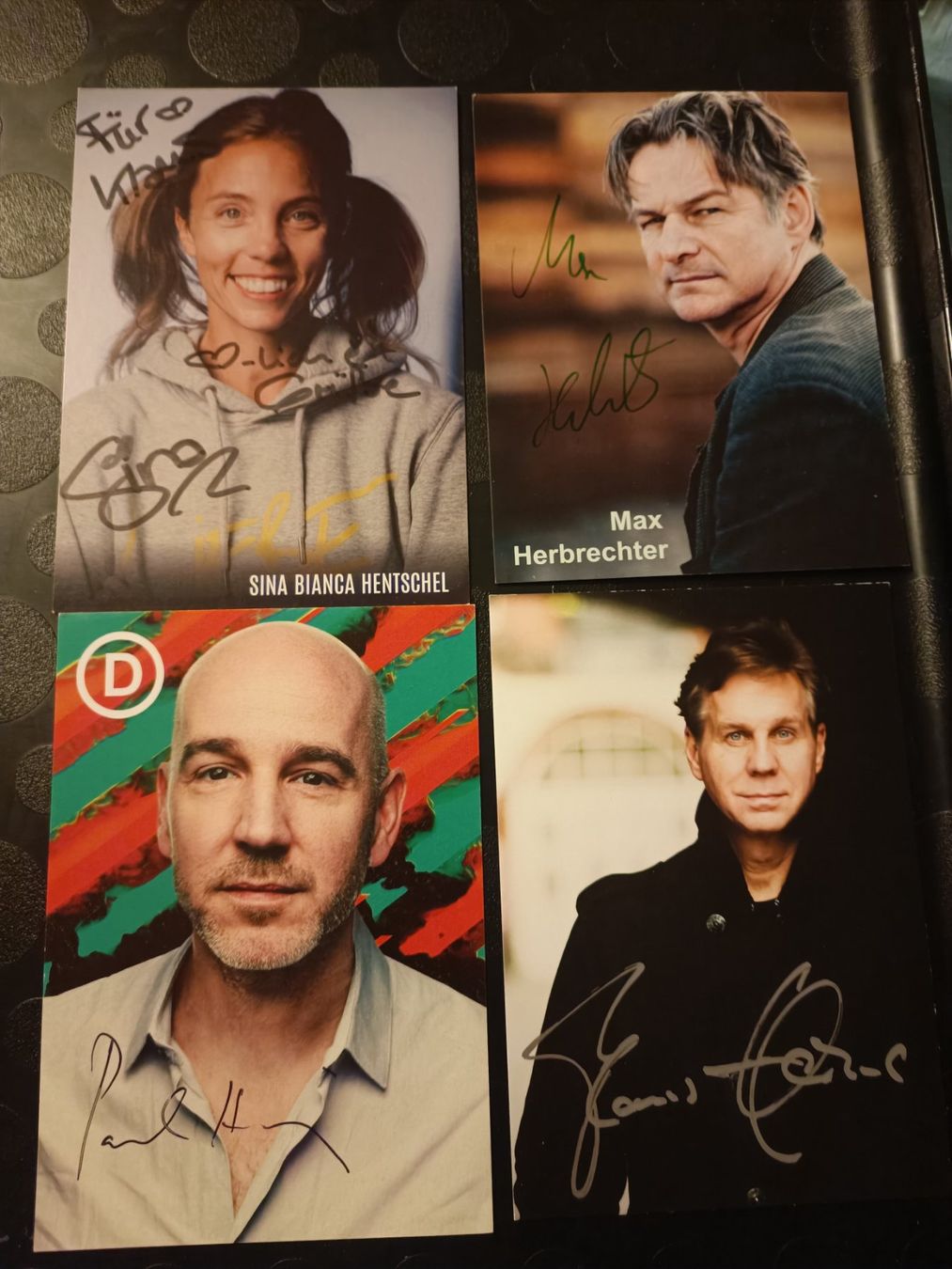 Autografi: TV Mix - 4 signierte Autogrammkarten - Set A2 – Usato da Menziken venduto da Artographs