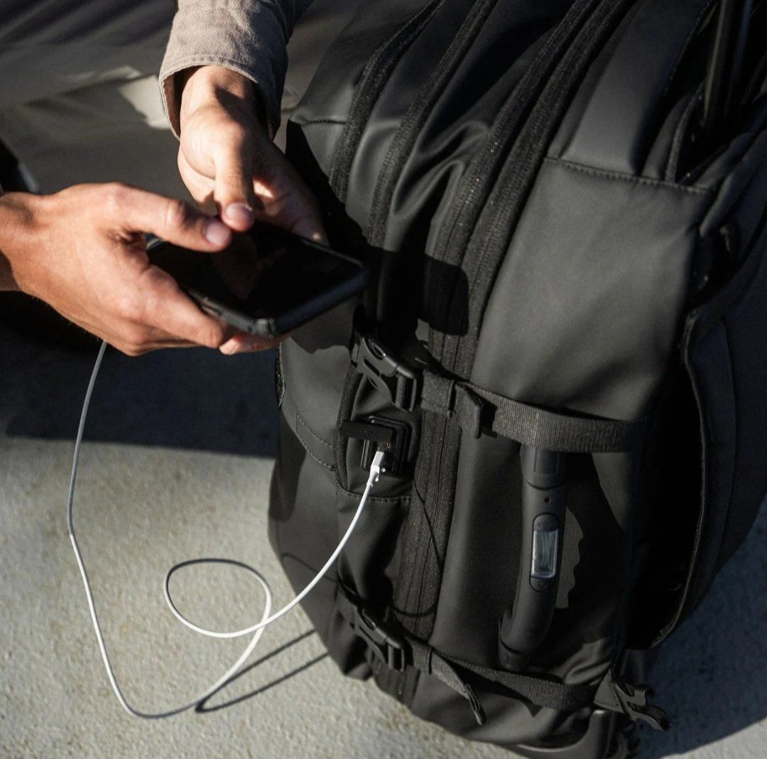 Zaini: Airback MAX- Backpack with vacuum system, USB charger, wheel – Nuovo e nell'imballaggio originale da Zetzwil venduto da mel_7yvx 4