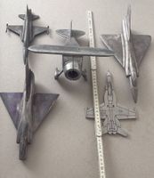 5 Modellflugzeuge Metall (Militär)