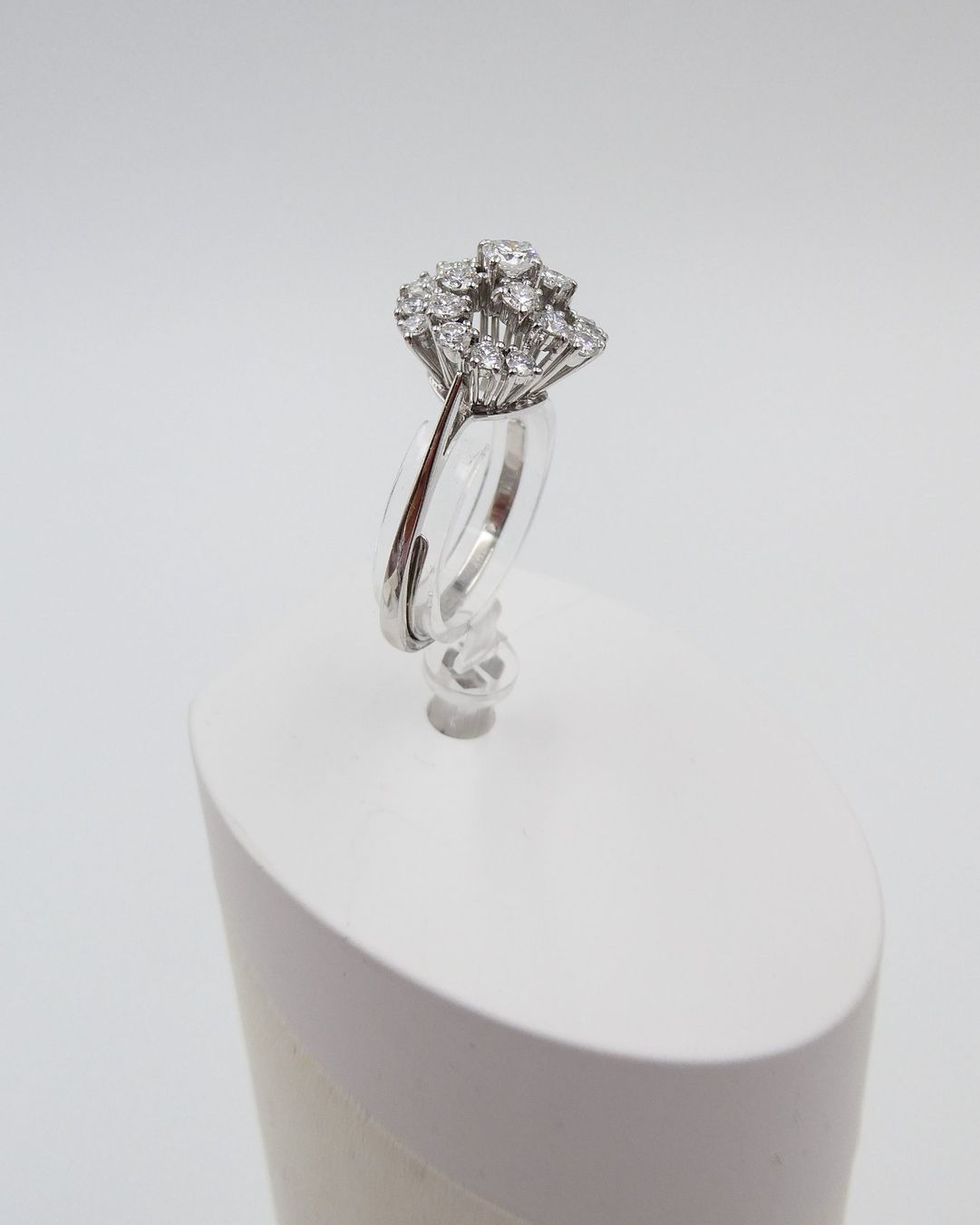 Ringe: VINTAGE DIAMANT RING IN 750 WEISSGOLD – Gebraucht aus Luzern von EdiGem 3