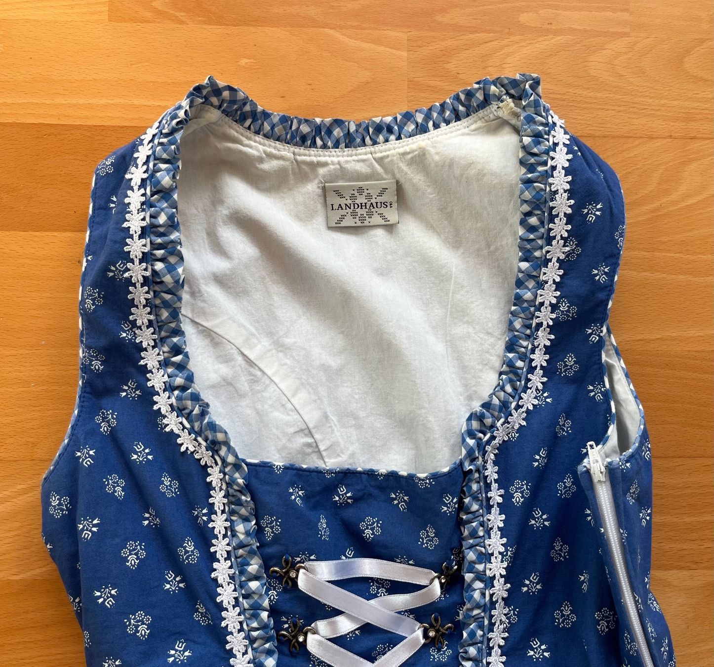 Kleider: Dirndl blau-weiss Gr. 38 – Gebraucht aus Pfäffikon ZH von Cupcake2019 3