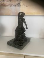 Patinierte Bronzefigur des Narziss