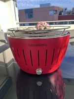 Lotus Grill, rot, kaum gebraucht