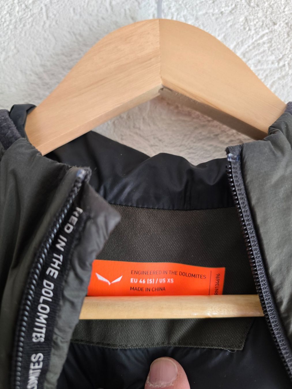 Salewa Giacche: Veste Salewa – Usato da Vex venduto da Fournier1981 2