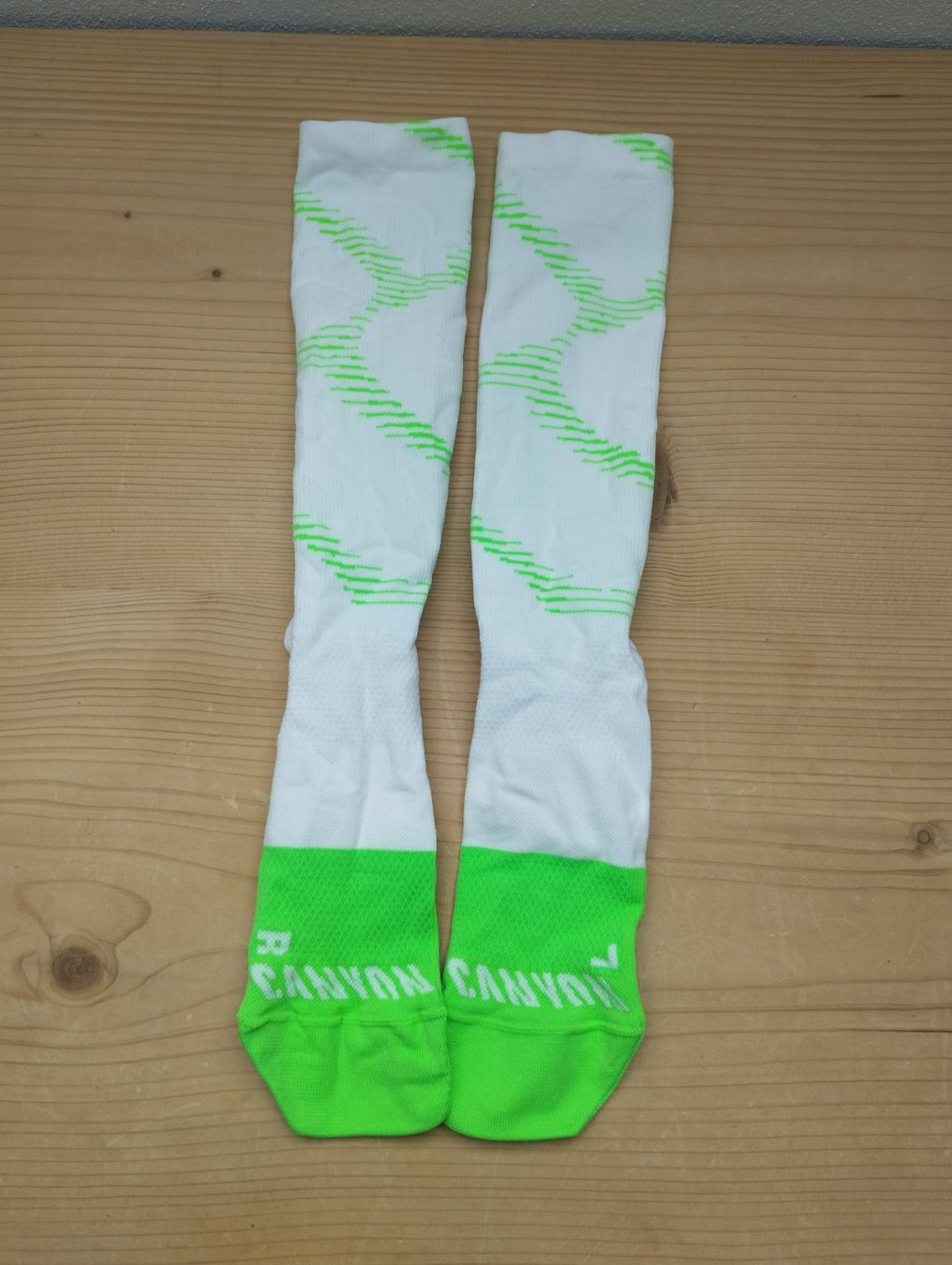 Socken: Canyon Socken – Neu (gemäss Beschreibung) aus Selzach von e30dtm