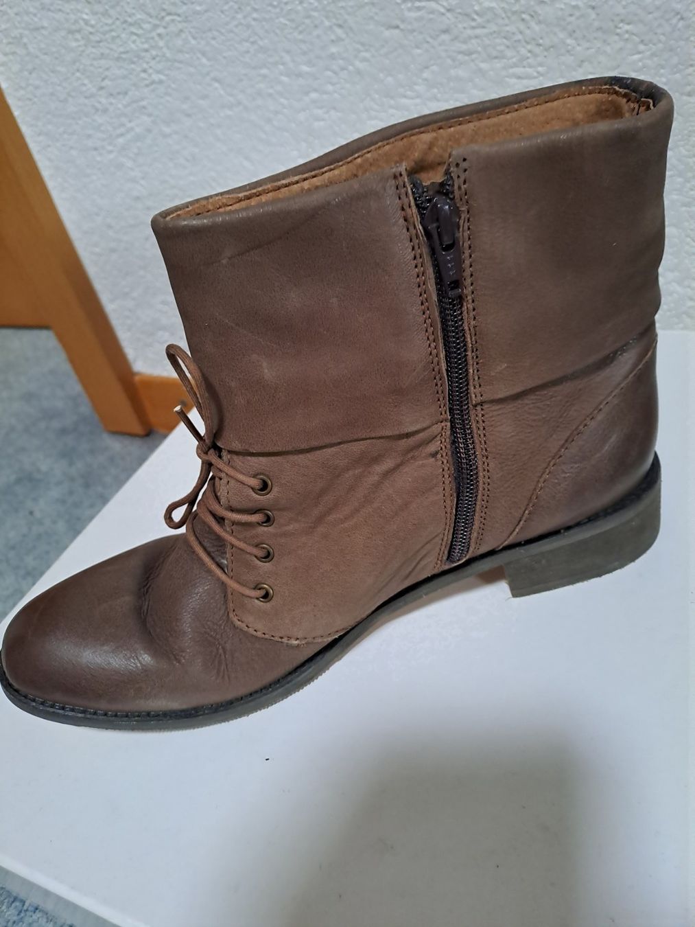 Scarpe da donna: Schicke Lederstiefeletten Gr. 41 – Usato da Frauenfeld venduto da Andadaa 3