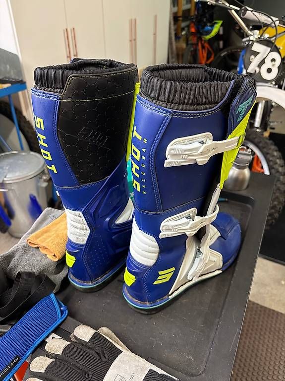 Scarpe da uomo: Crossstiefel Shot Race 2 – Usato da Lenzerheide/Lai venduto da cadale 1