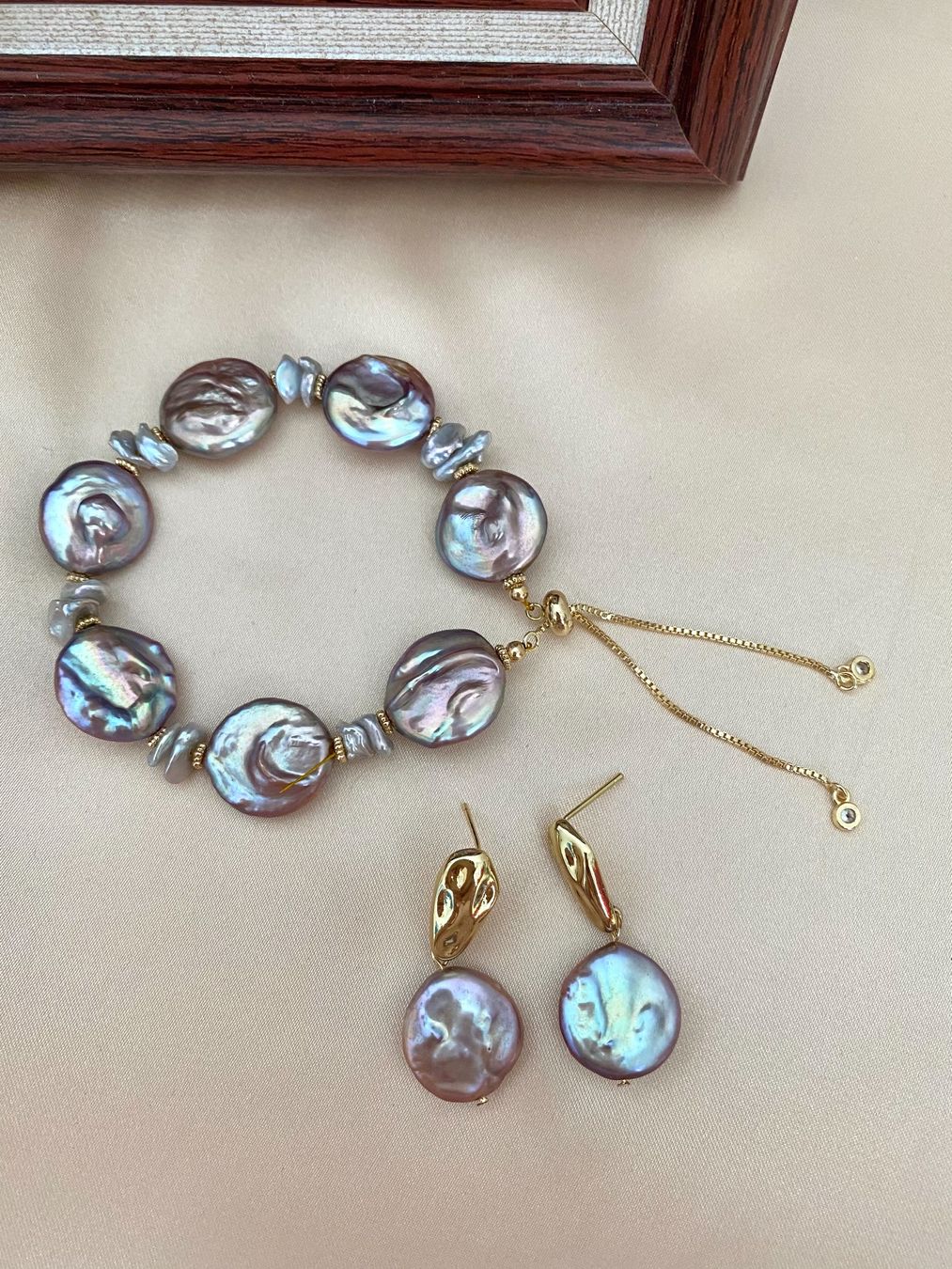 Bracciali & Braccialetti: Barock Süsswasserperlen/Perlen Armbänder – Nuovo e nell'imballaggio originale da Sarnen venduto da Yingsperlen4