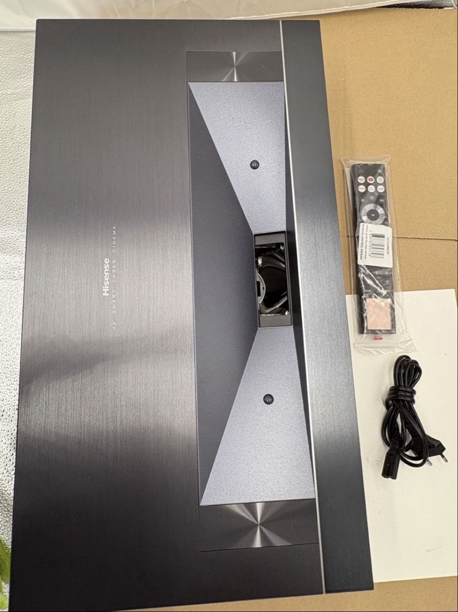 Hisense Home Cinema: Hisense PX3 Laser TV – Usato da Balsthal venduto da dominichohenfeld 3