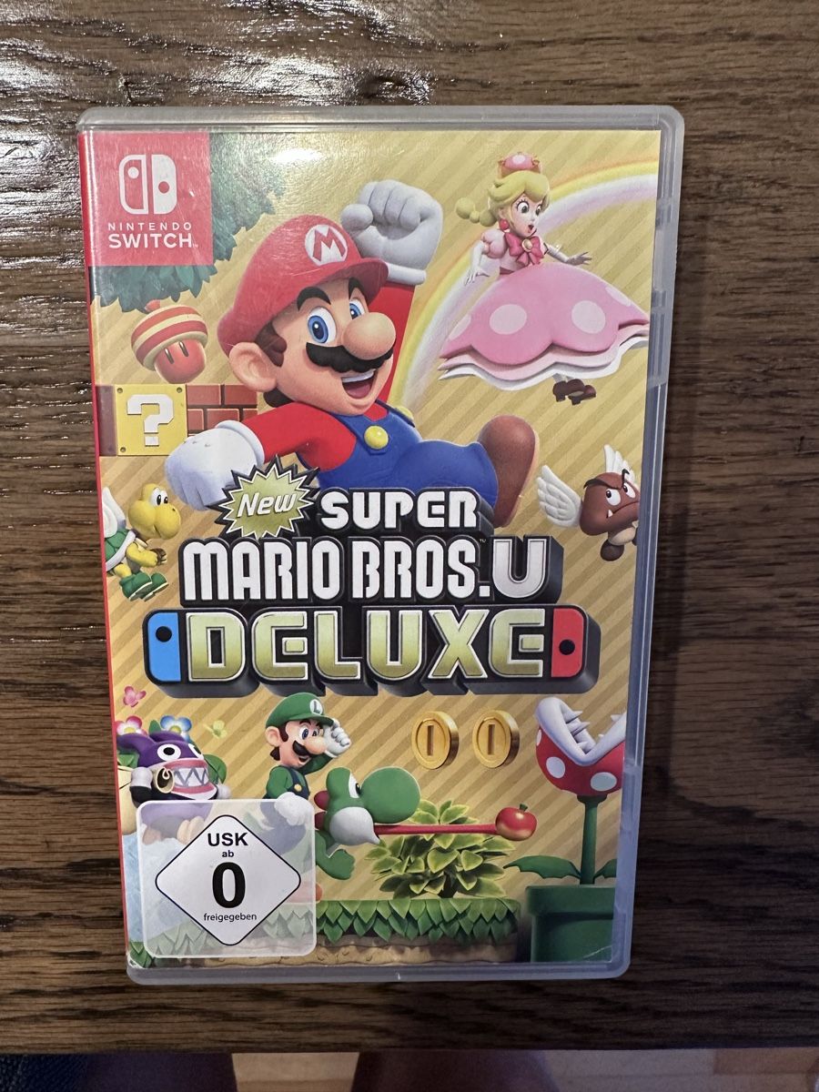 Nintendo Console: Nintendo Switch Super Mario Bros U Deluxe – Usato da Zürich venduto da LittleChic