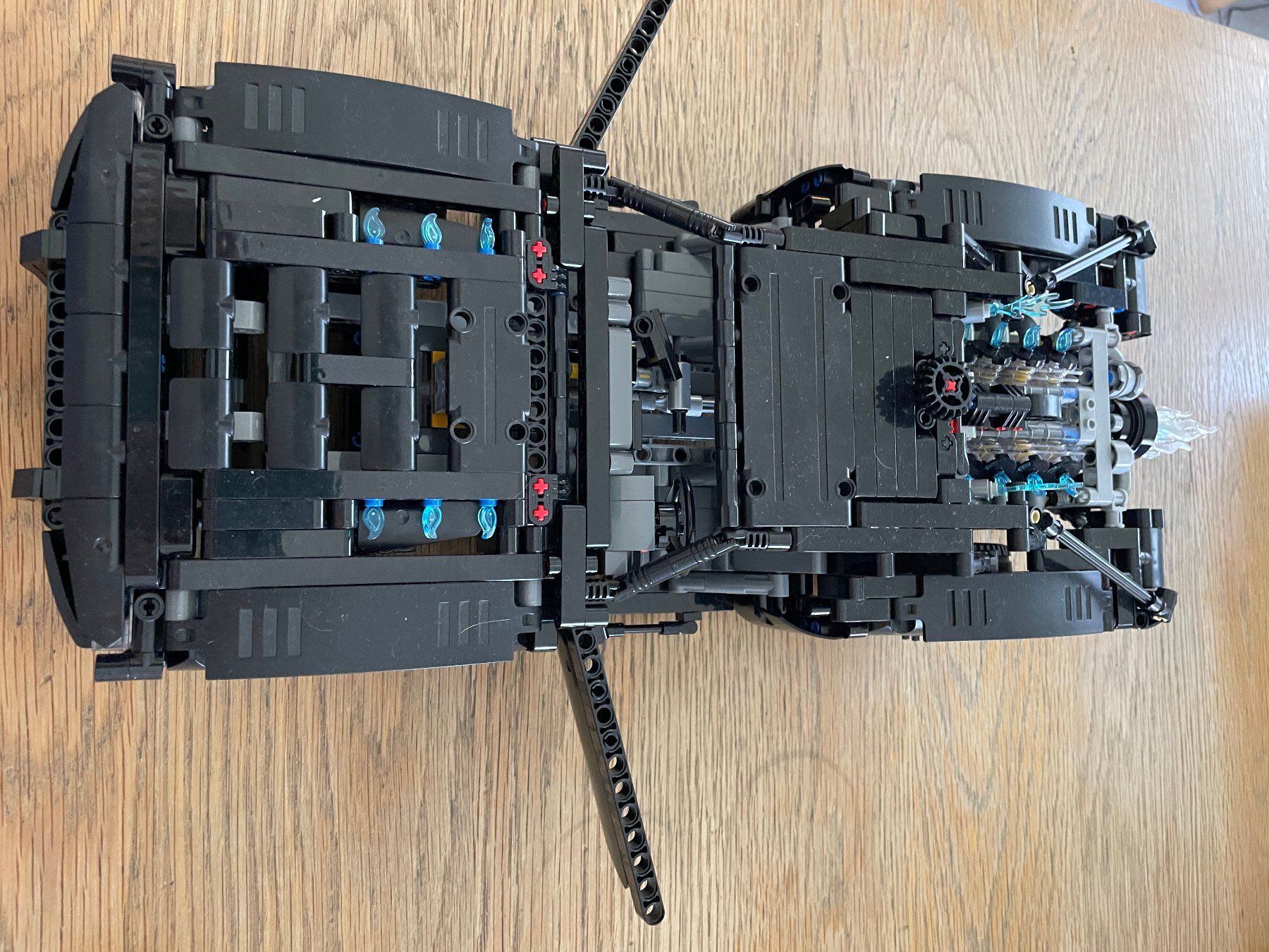 Technics Baukästen: LEGO Batmans Batmobile 42127, LEGO Technic – Neu (gemäss Beschreibung) aus Cossonay-ville von cecile1235 1