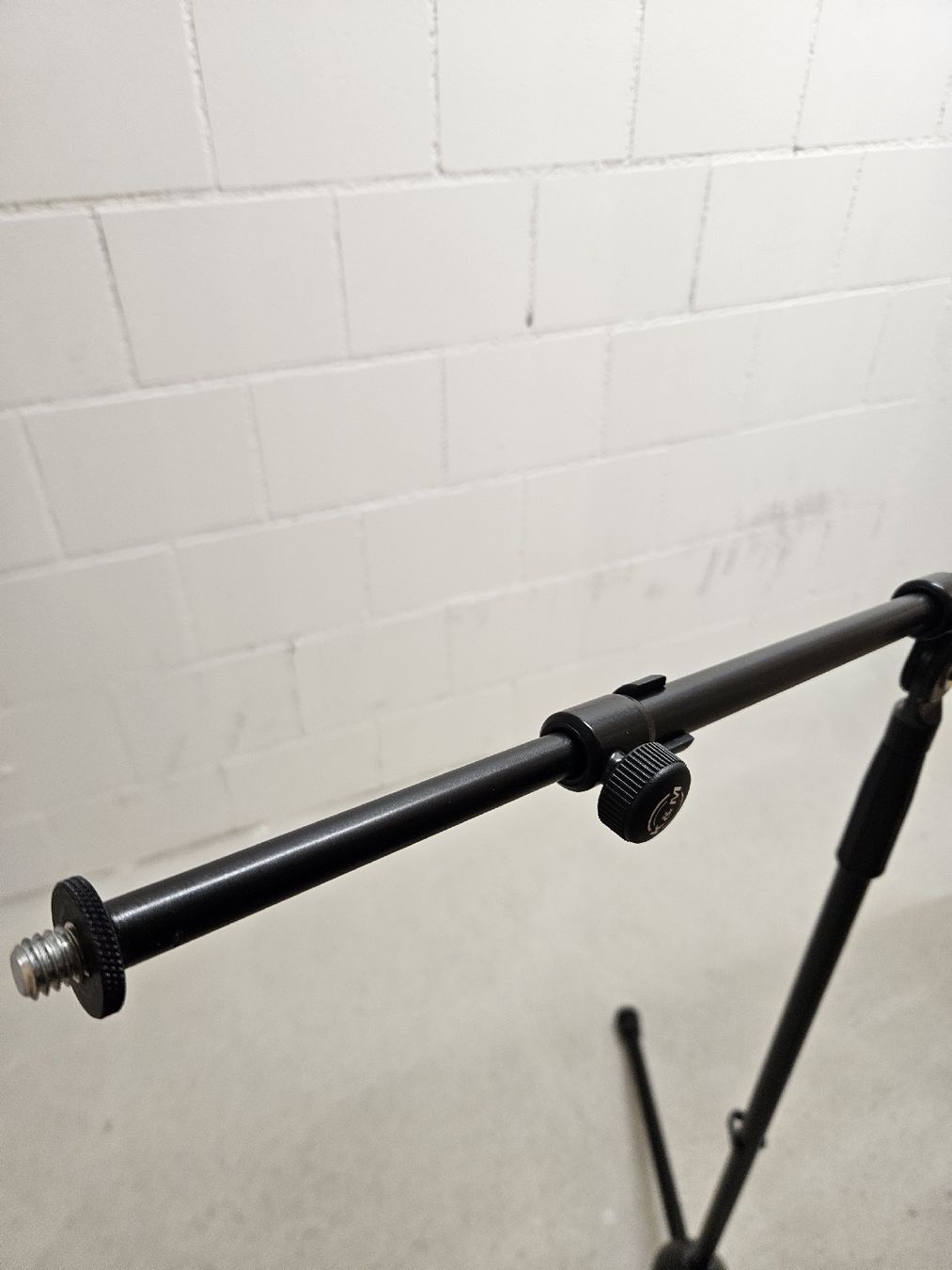 König & Meyer Supporti per strumenti musicali & leggii: K&M Mikrofonstativ 210/9 gebraucht – Usato da Jona venduto da and_2w5t 4