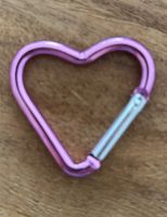 Kleiner Karabiner in Herzform