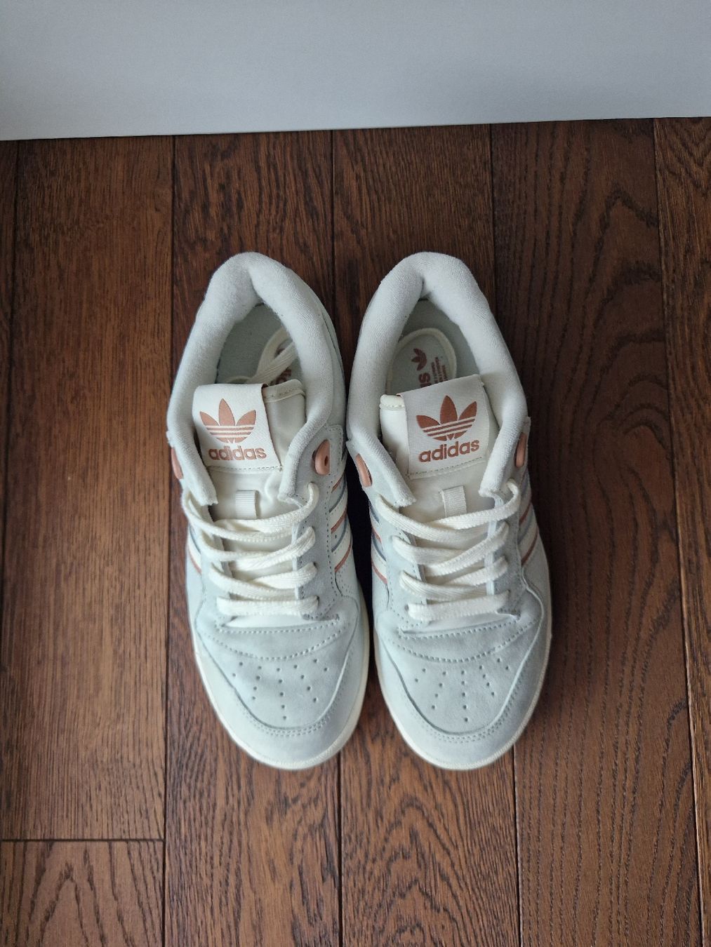 Tiragraffi: Originale Adidas Schuhe – Nuovo (secondo la descrizione) da Rickenbach-Sulz venduto da Bacardibabe 8