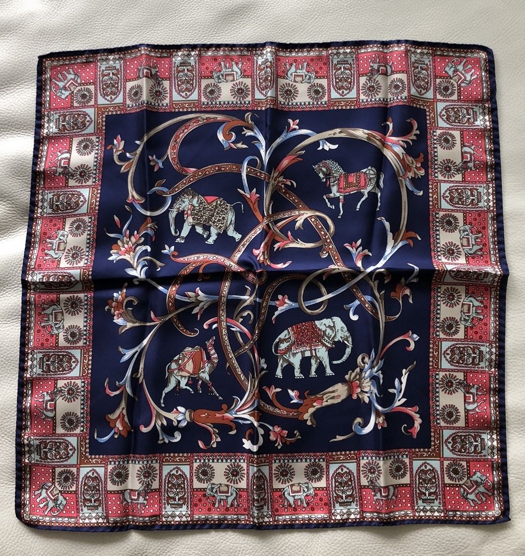 Roeckl Foulards, Tücher & Schals: Foulard Roeckl neuf – Neu und originalverpackt aus Cointrin von sacha1981