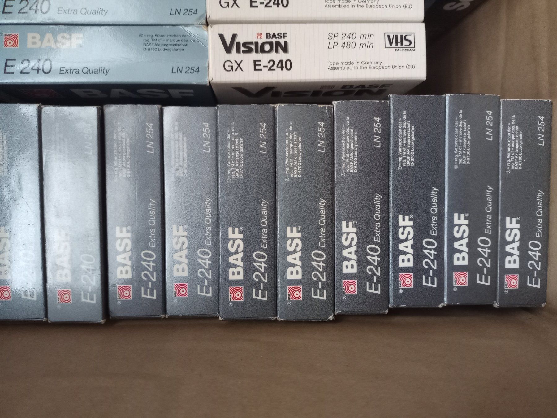 Tutti i VHS: VHS Kassetten (38 Stück) – Usato da Spiez venduto da egonolsen 3