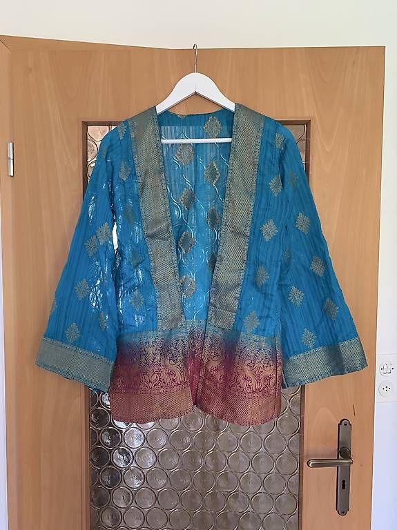 Arte internazionale: Kimono / Kurzjacke im indischen Stil – Usato da Allschwil venduto da Sebastian2019