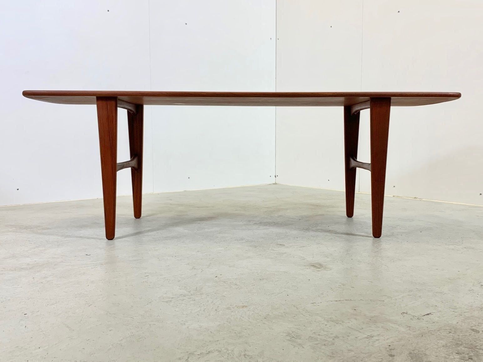 Tavoli: MidCentury Teak Sofatisch von TT, 1960er – Usato da Basel venduto da MidMod20C 1