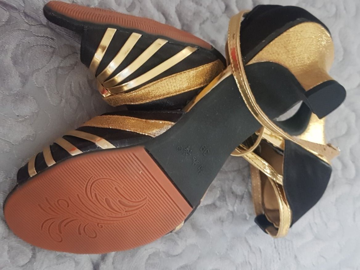 Scarpe da donna: Sandale – Nuovo e nell'imballaggio originale da Bassersdorf venduto da arkais 1