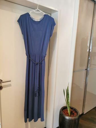 Sommer-Kleid Enzzo Gr. S-M, mit Häkelspitze, blau