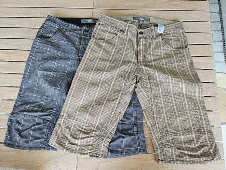 2x Karierte Herren Sommerhosen, Grösse 32, Top Zustand!