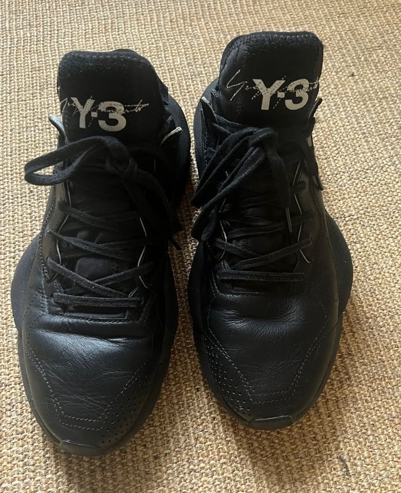 Scarpe da uomo: Y-3 Kaiwa triple black – Usato da Zürich venduto da and_975s 1