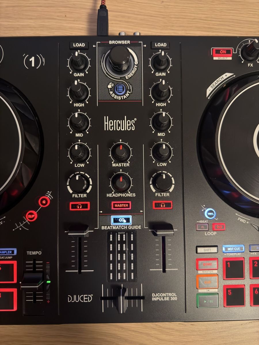 Hercules Console di mixaggio: Hercules DJControl Inpulse 300 – Usato da Corsier-sur-Vevey venduto da gon_n86t 2