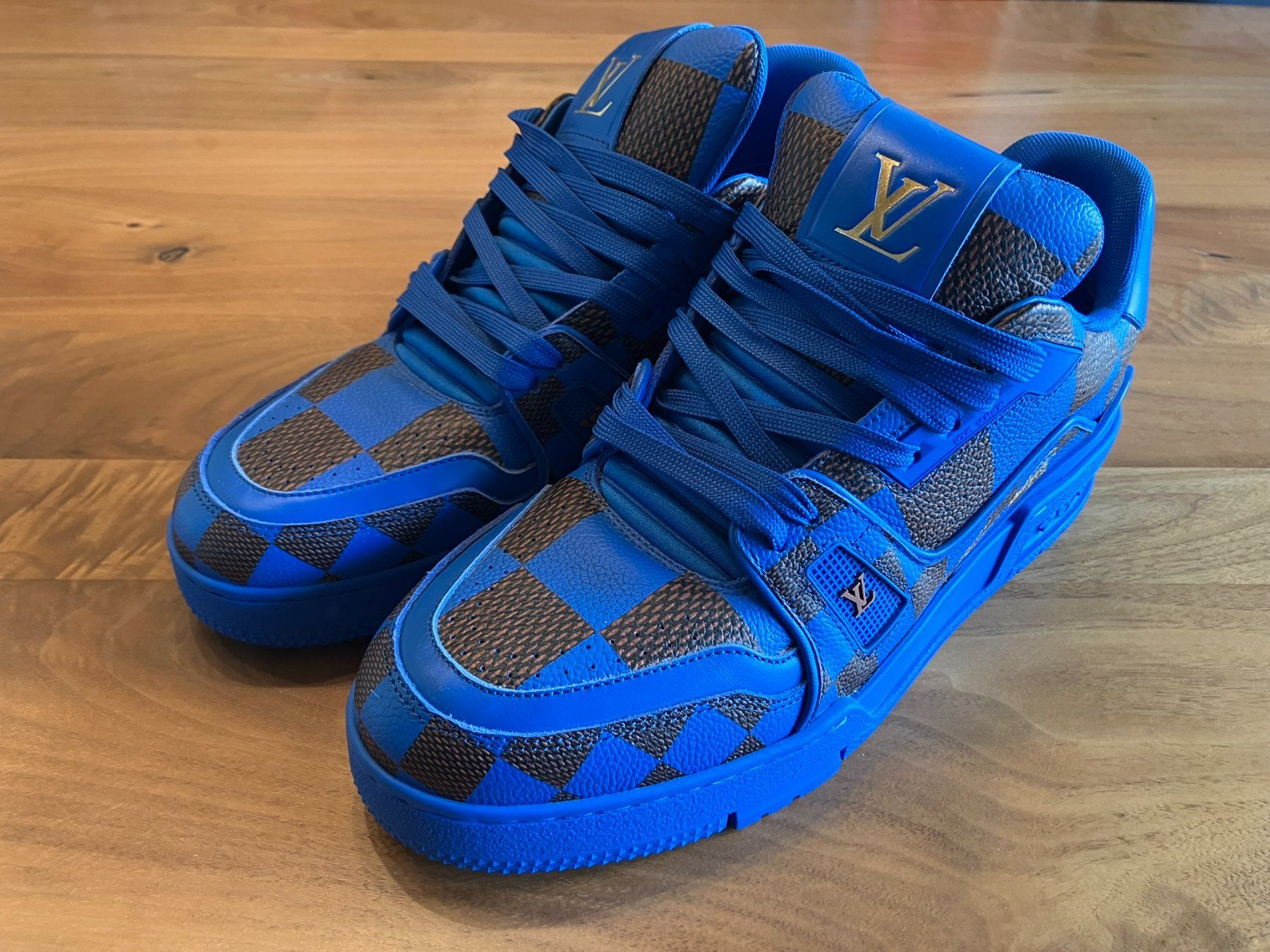 Louis Vuitton Herrenschuhe: Louis Vuitton Trainer Sneaker blau, Gr. 6 / 40 - 40.5 – Neu und originalverpackt aus Zäziwil von Bewy1