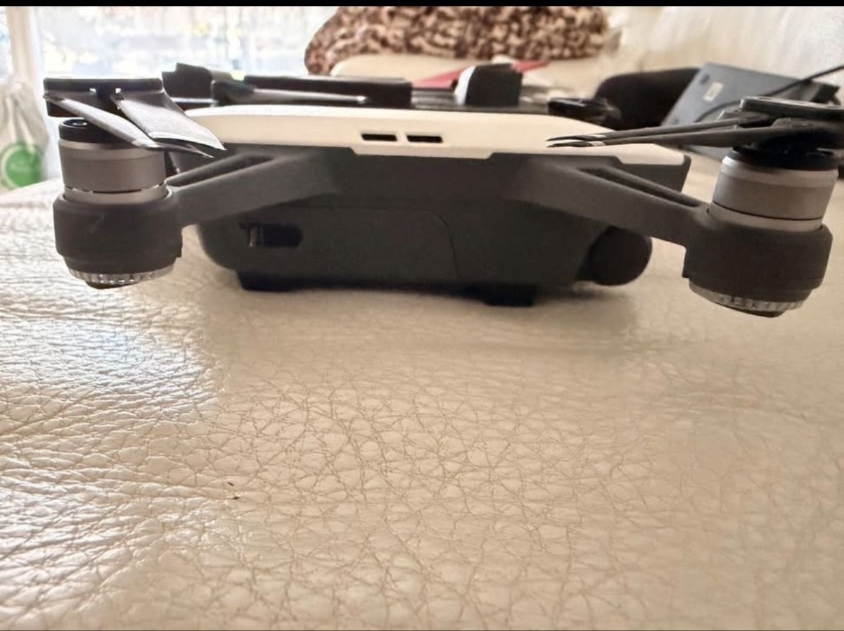 DJI RC Modellbau: DJI Spark – Gebraucht aus Belp von jas_d25n 1
