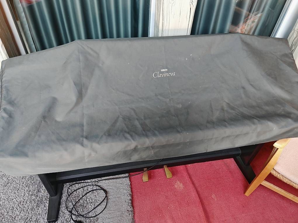 Strumenti musicali: Klavier Yamaha Claviona CVP-8 – Usato da Bolligen venduto da mzahit 2