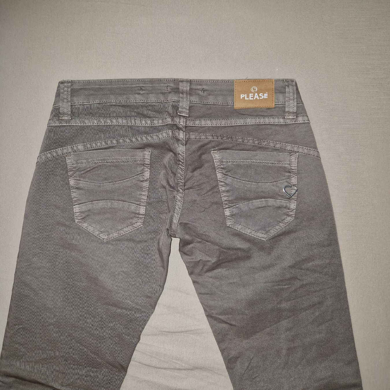 Please Jeans Hosen: Damen Jeans Please braun Grösse Small  – Gebraucht aus Weinfelden von Vini05 1