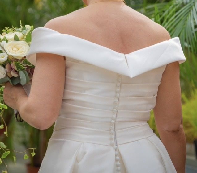 Kleider: Brautkleid JARICE Grösse 44 Elfenbein Argentin in gutem Zust – Gebraucht aus Metzerlen von sport001 2