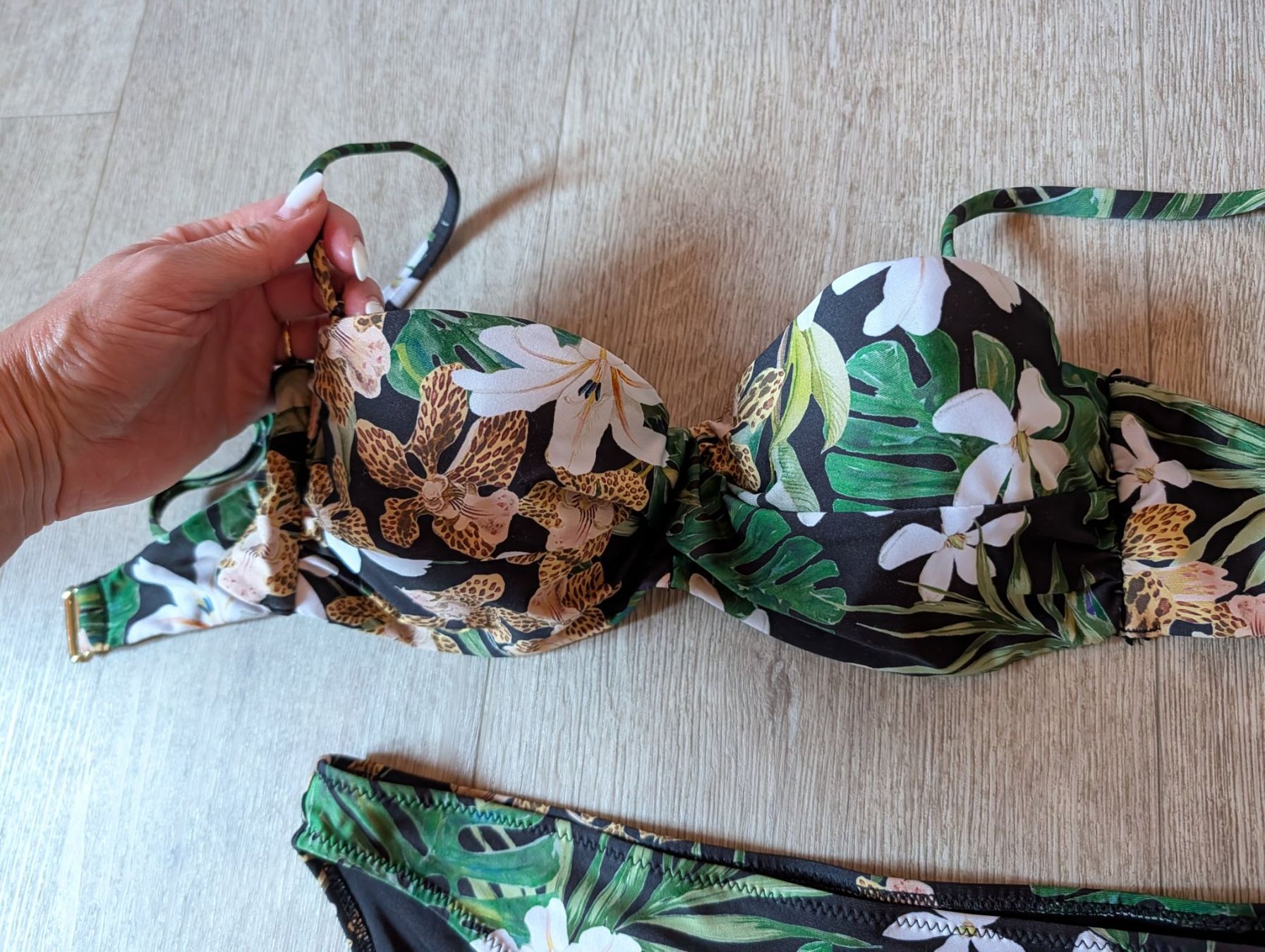 H&M Costumi da bagno & Bikini: H&M Bikini plus bottom swimming suit – Usato da Altendorf venduto da jak_lkk8 1