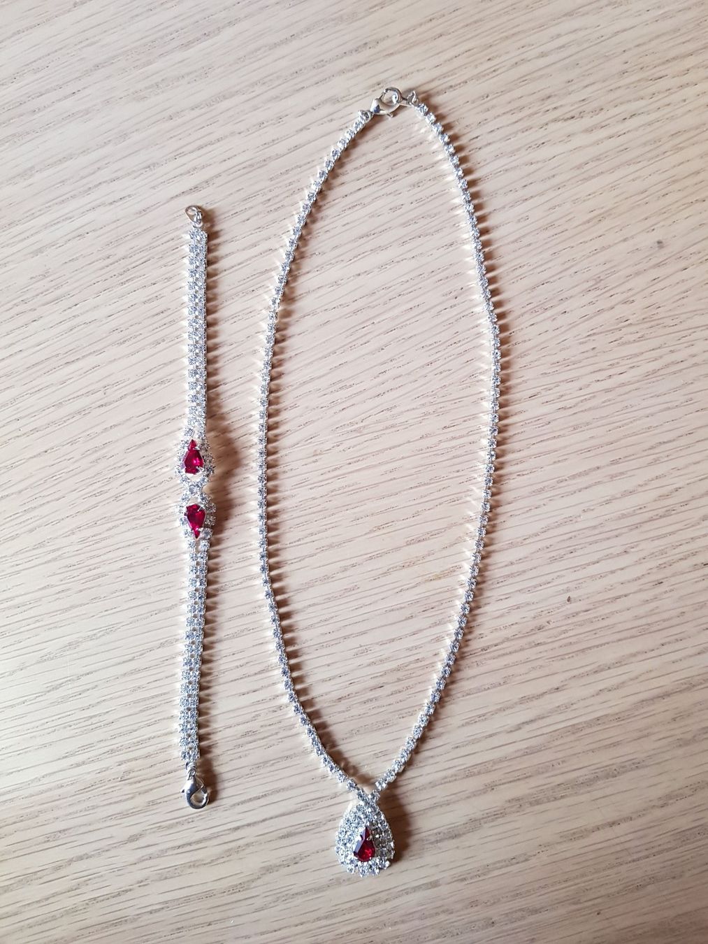 Altri gioielli: Schmuckset Collier Armband – Nuovo e nell'imballaggio originale da Zweisimmen venduto da Adorable