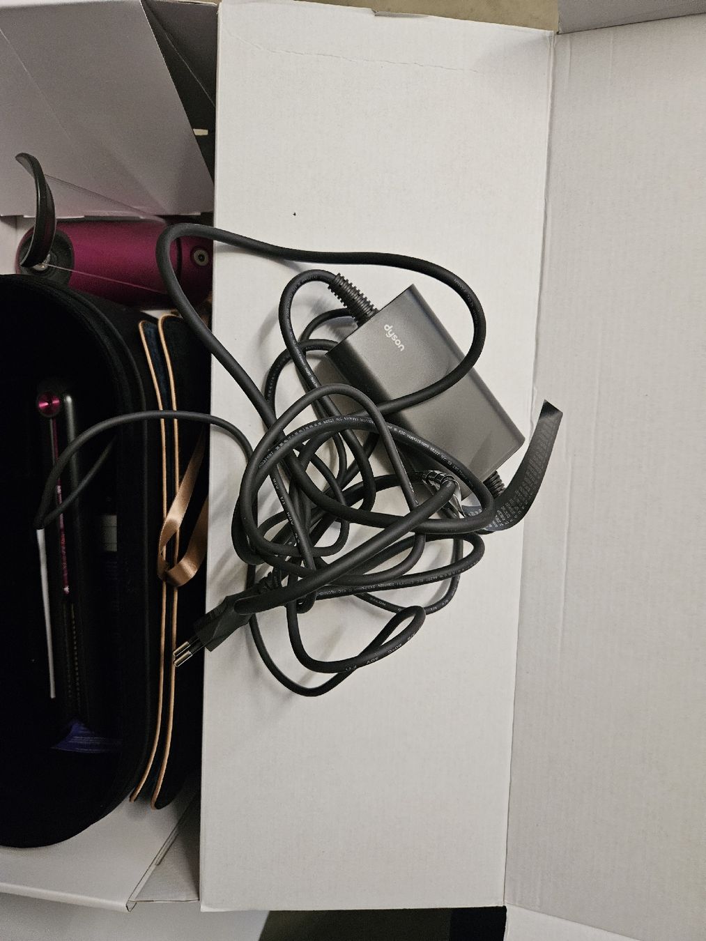 Dyson Asciugacapelli: Dyson coralle  – Nuovo (secondo la descrizione) da Ennetbürgen venduto da LebuniaNW 3