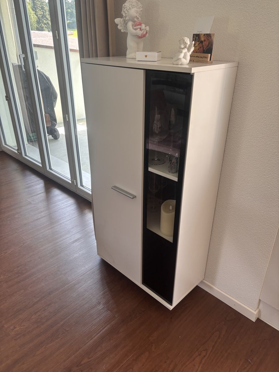 Vetrine: Möbel / Vitrine – Usato da Neuenkirch venduto da iri_h5wp