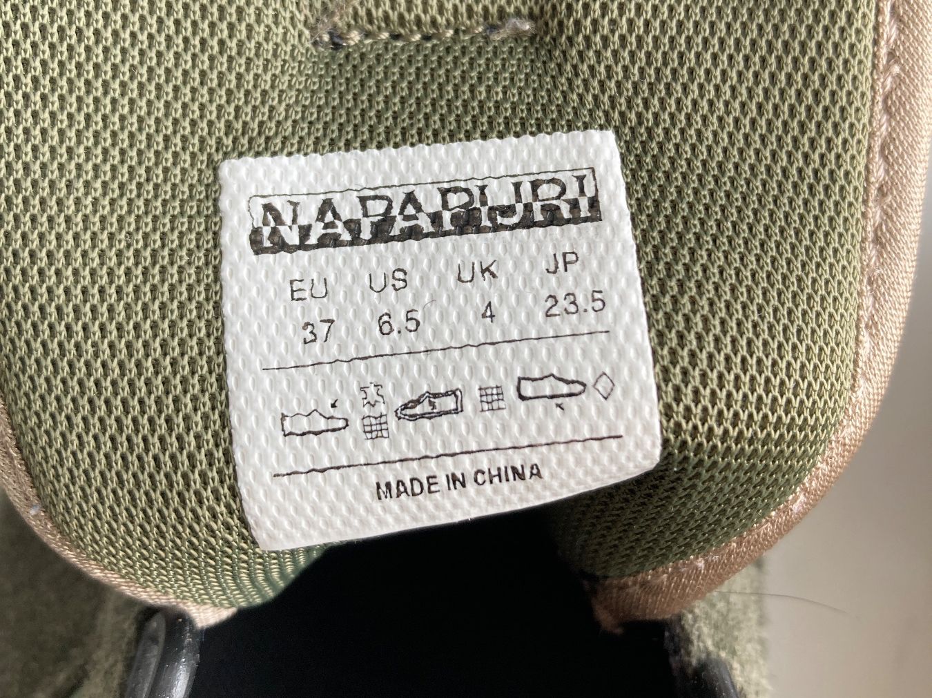 Napapijri Scarpe da donna: NAPAPIJRI Sneakers Gr. 37 – Usato da Küsnacht ZH venduto da PLZoll 3