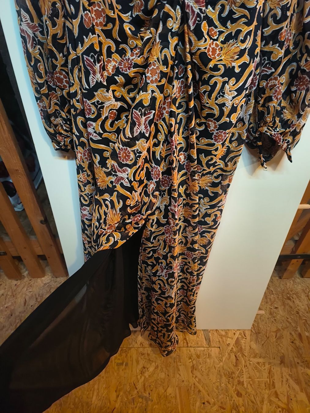 Zara Kleider: Zara Kleid, Herbstmuster, Grösse L – Gebraucht aus Thalwil von jabi 2