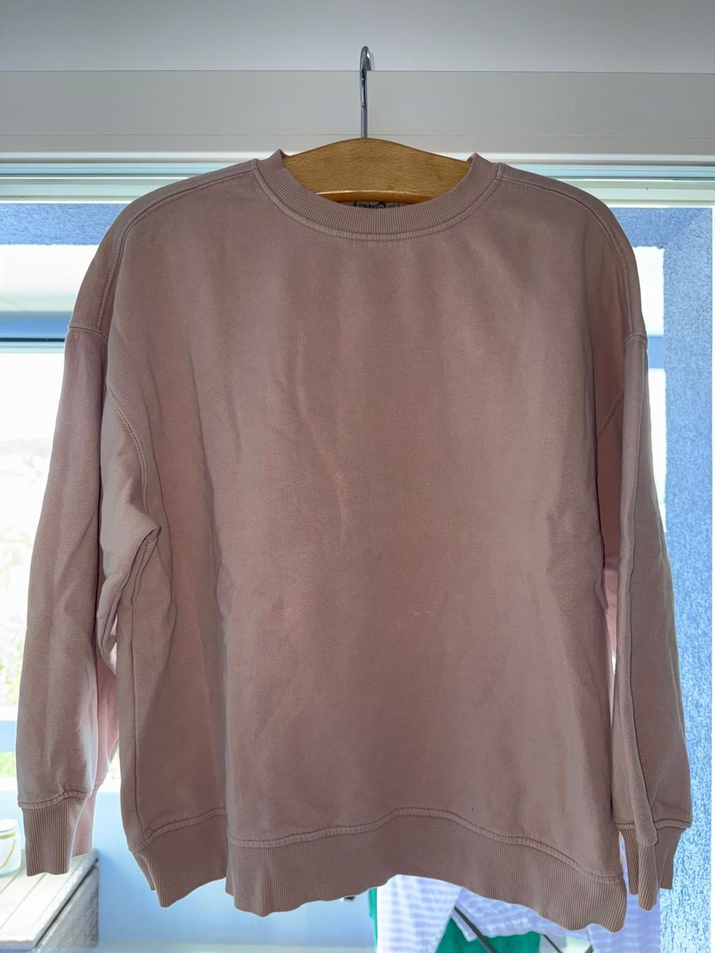 Pulls & Sweat-shirts: 🔥Rosa Pullover Stradivarius / M – D'occasion à Dottikon par Celina16